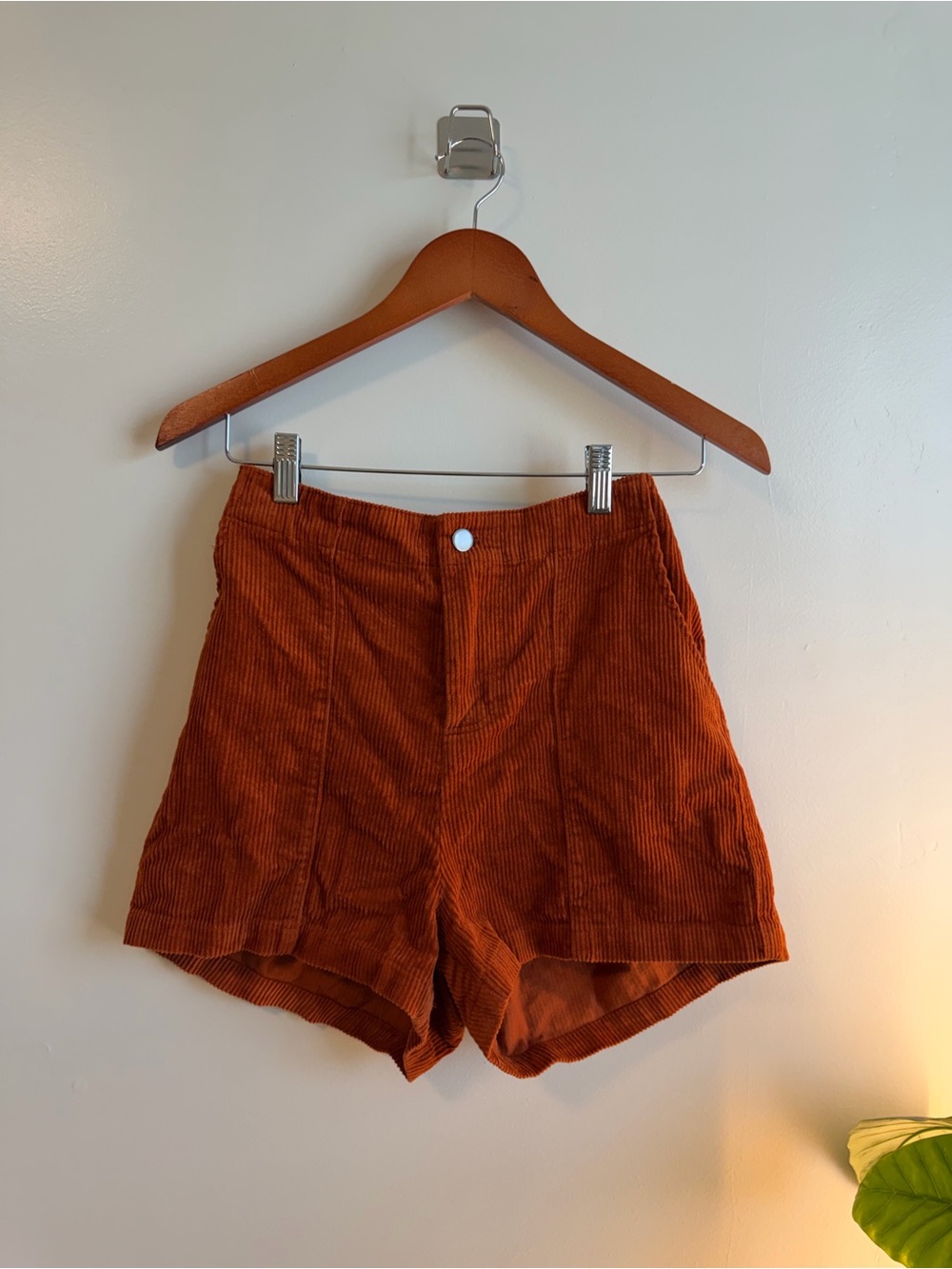 Wild Fable 70’s vibe Corduroy High-Waist Shorts - Rust Small